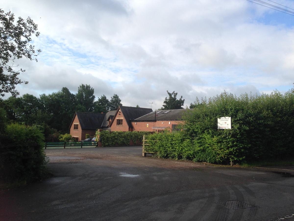 Castle Farmhouse Bed And Breakfast Glenfield Bagian luar foto