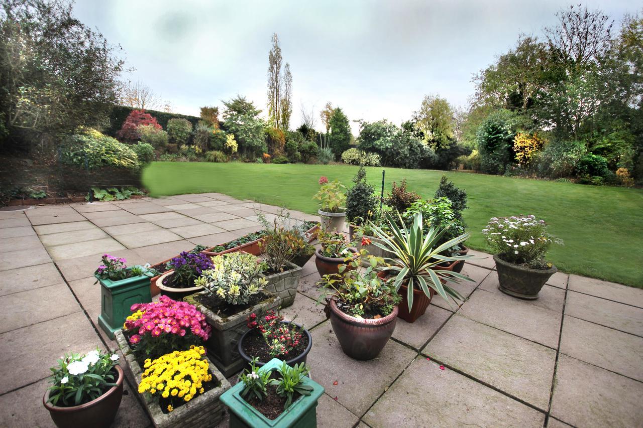 Castle Farmhouse Bed And Breakfast Glenfield Bagian luar foto