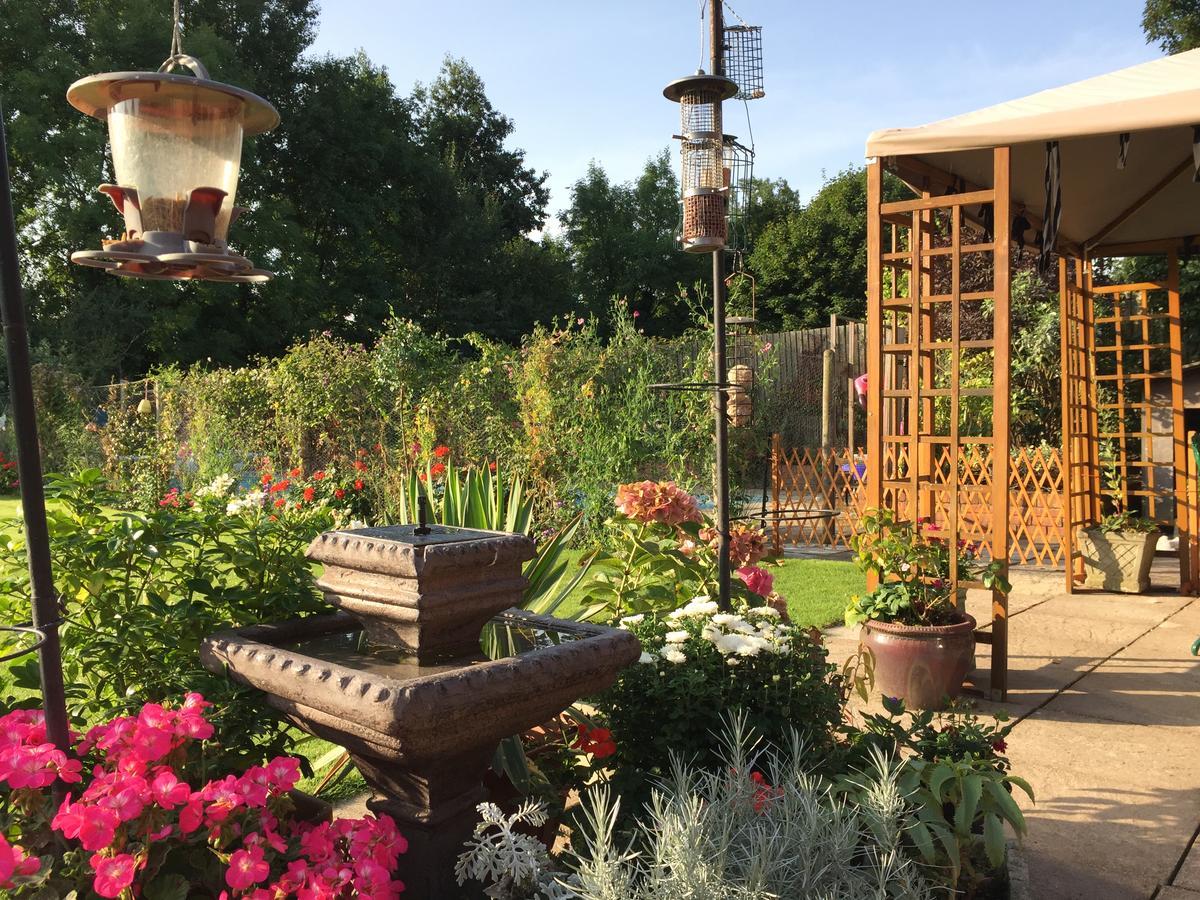 Castle Farmhouse Bed And Breakfast Glenfield Bagian luar foto