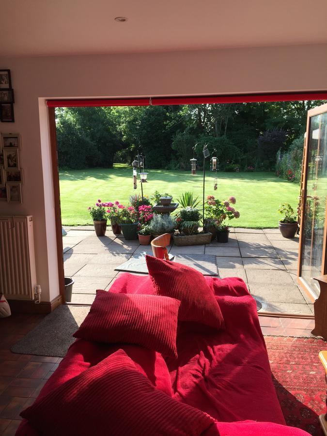 Castle Farmhouse Bed And Breakfast Glenfield Bagian luar foto